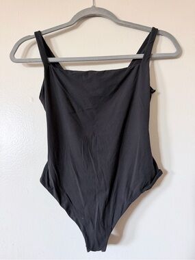 SKIMS Fits Everybody Square Neck Bodysuit